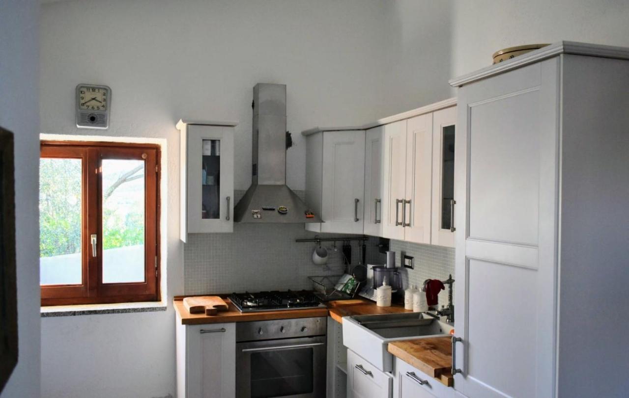 Iss Travel, Sea View Apartment Il Corbezzolo - Ground Floor With Air-Condition San Teodoro  Buitenkant foto