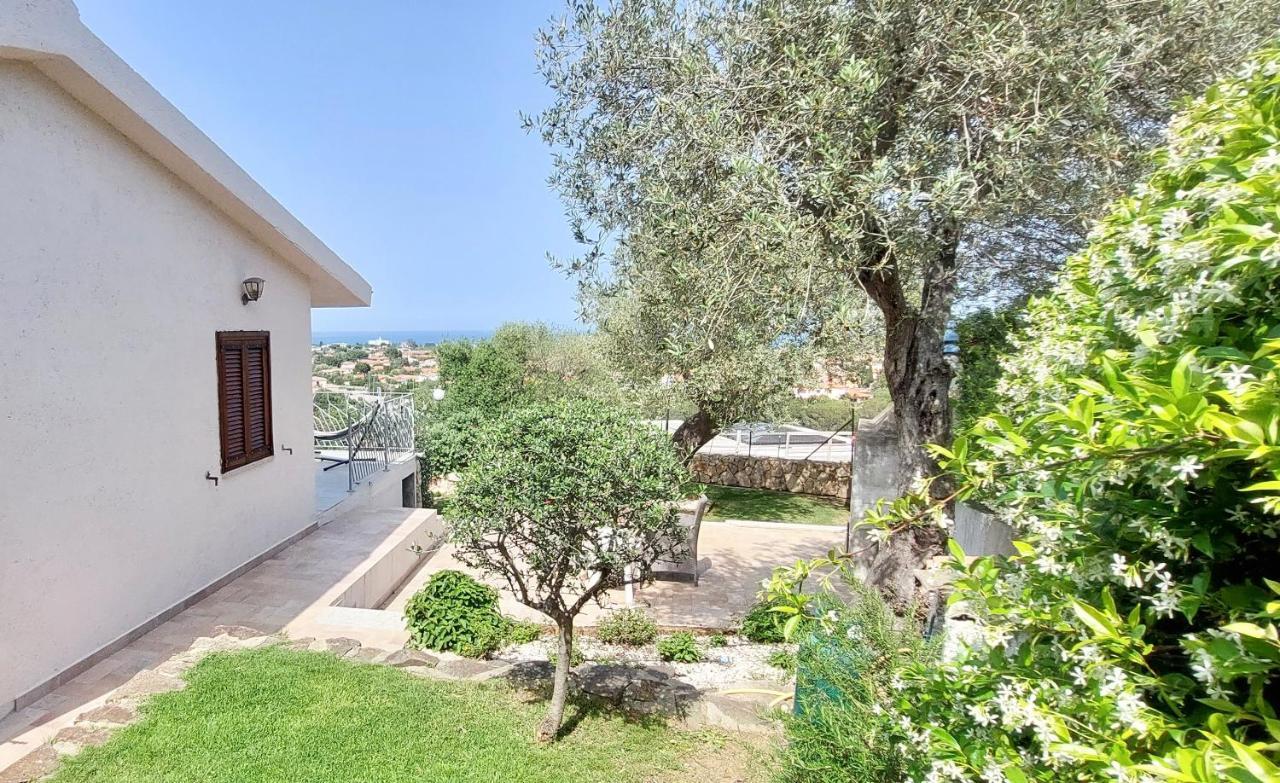 Iss Travel, Sea View Apartment Il Corbezzolo - Ground Floor With Air-Condition San Teodoro  Buitenkant foto